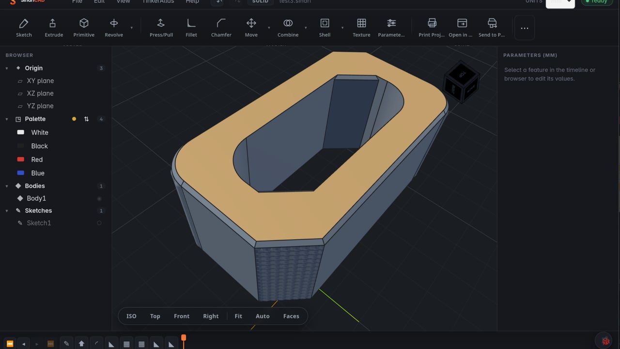 SindriCAD displaying a multi-material parametric model