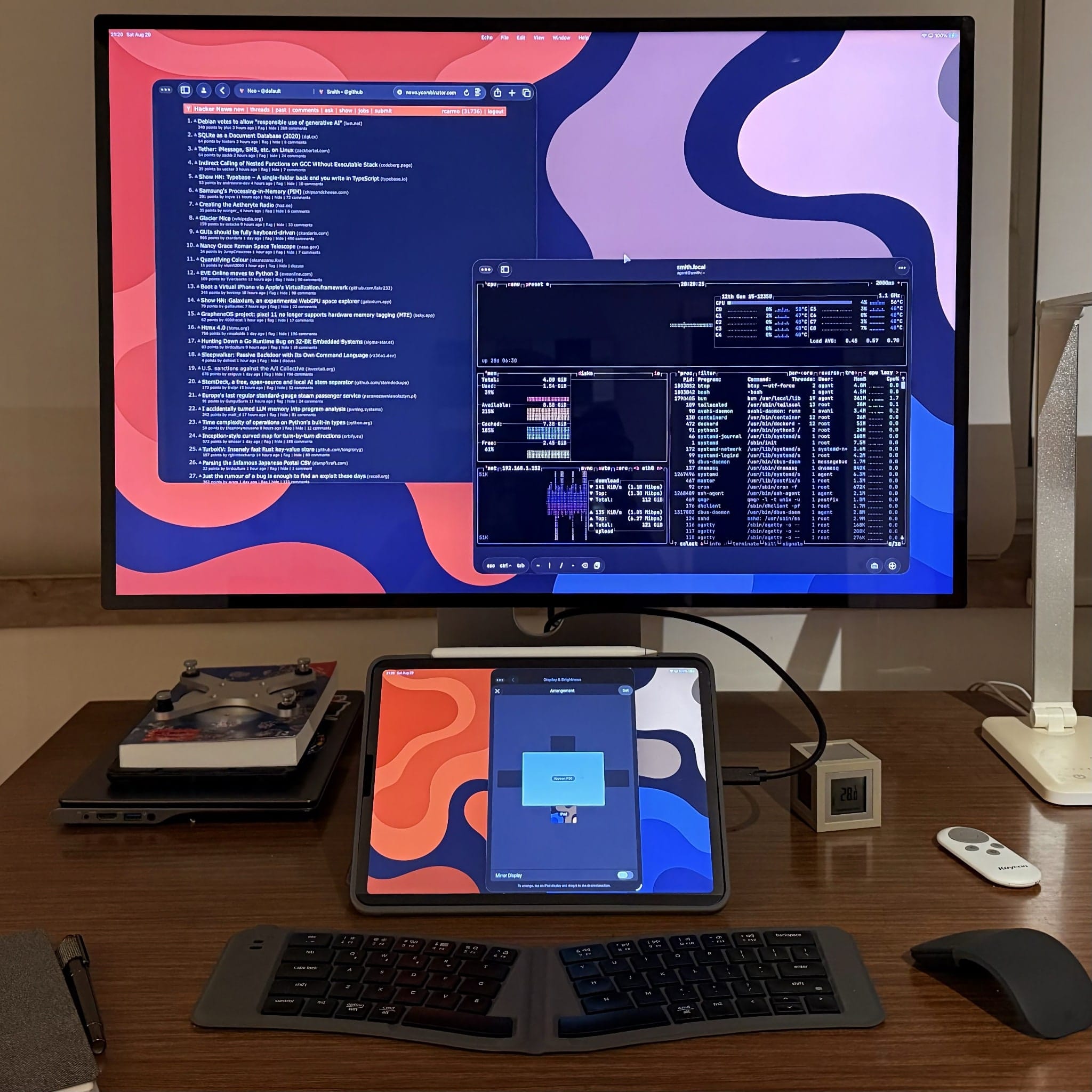 Kuycon P20 with iPad and desk setup